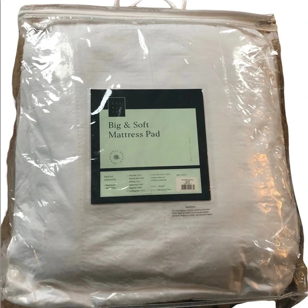 Ella Jayne Big & Soft Quilted Fiber Cal King Mattress Pad White 72X84 NIB